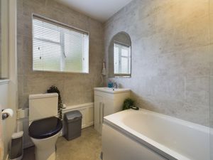bathroom- click for photo gallery
